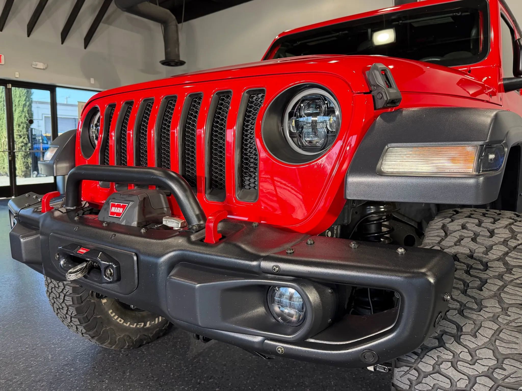 Used 2018 Jeep Wrangler Unlimited Sport image 5