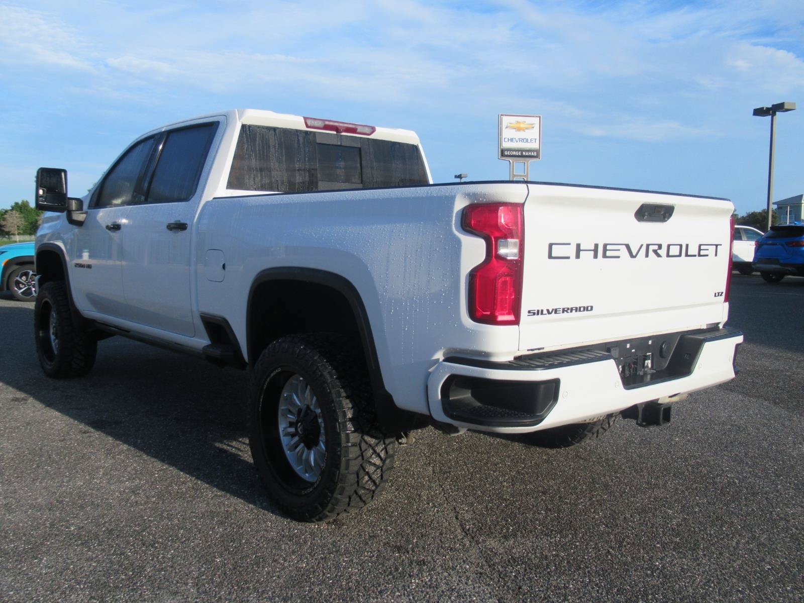 Used 2023 Chevrolet Silverado 2500 LTZ w/ LTZ Plus Package AWD/4WD image 5