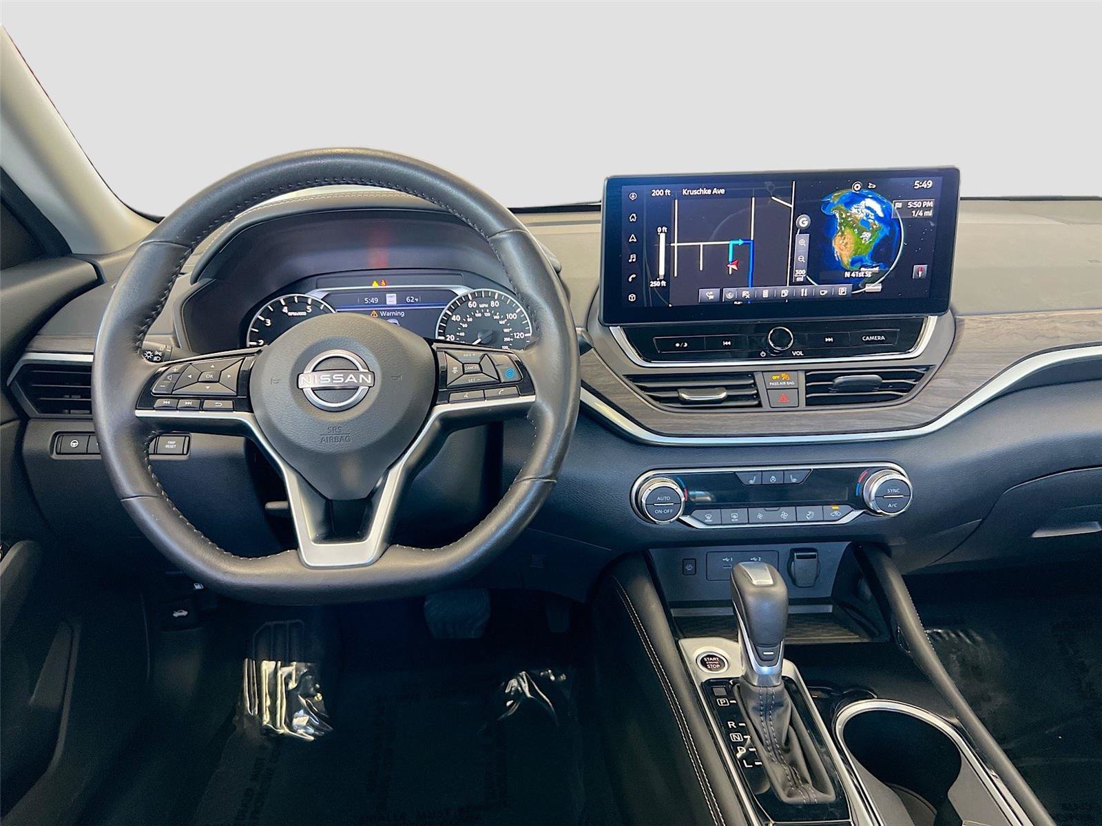Used 2023 Nissan Altima 2.5 SL AWD/4WD image 2