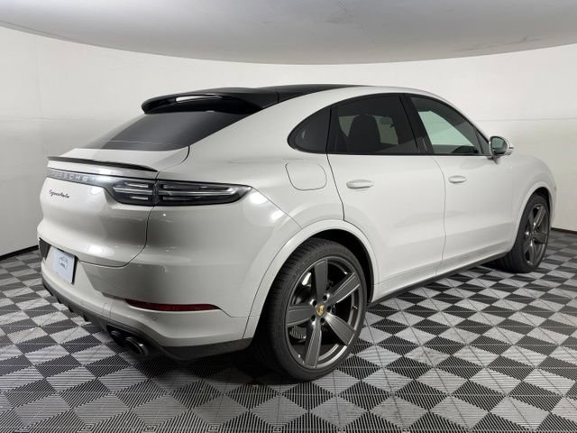 Used 2023 Porsche Cayenne Turbo AWD/4WD image 7