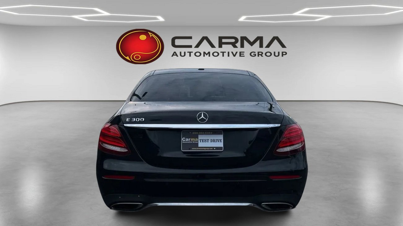 Used 2018 Mercedes-Benz E 300 image 4
