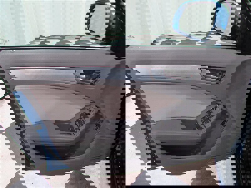 Used 2009 Audi A4 2.0T Premium image 34