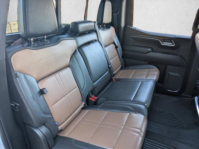 Certified 2024 Chevrolet Silverado 1500 High Country w/ Technology Package image 19