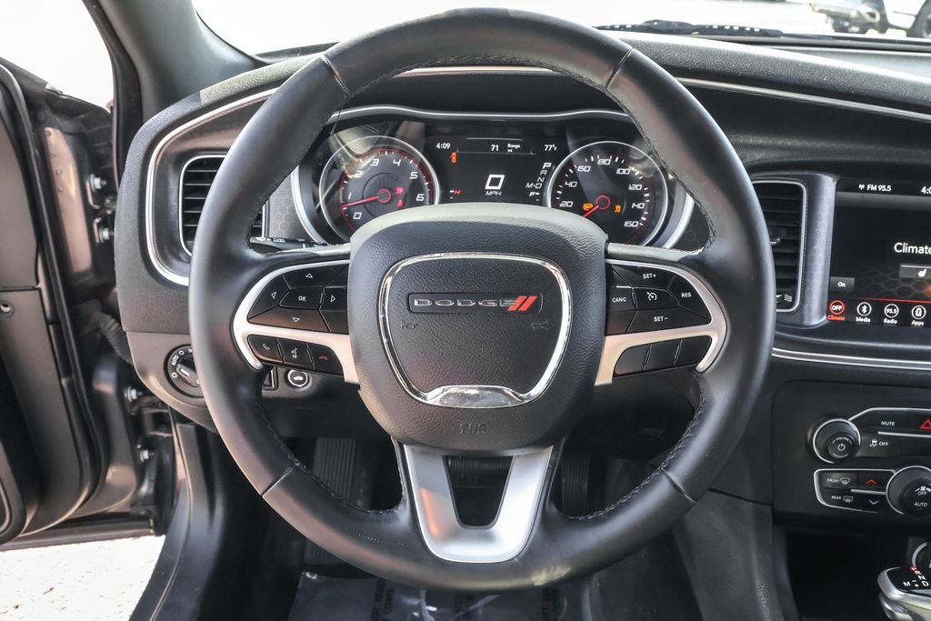 Used 2018 Dodge Charger SXT Plus w/ Driver Convenience Group RWD image 20