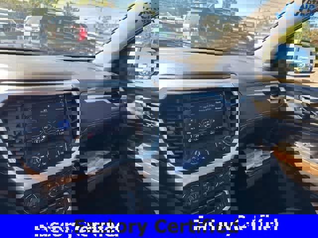 Certified 2023 GMC Acadia SLE image 24