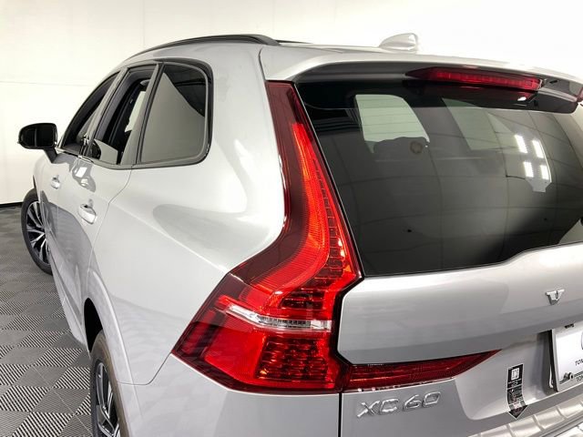 New 2025 Volvo XC60 B5 Core w/ Protection Package Premier image 48