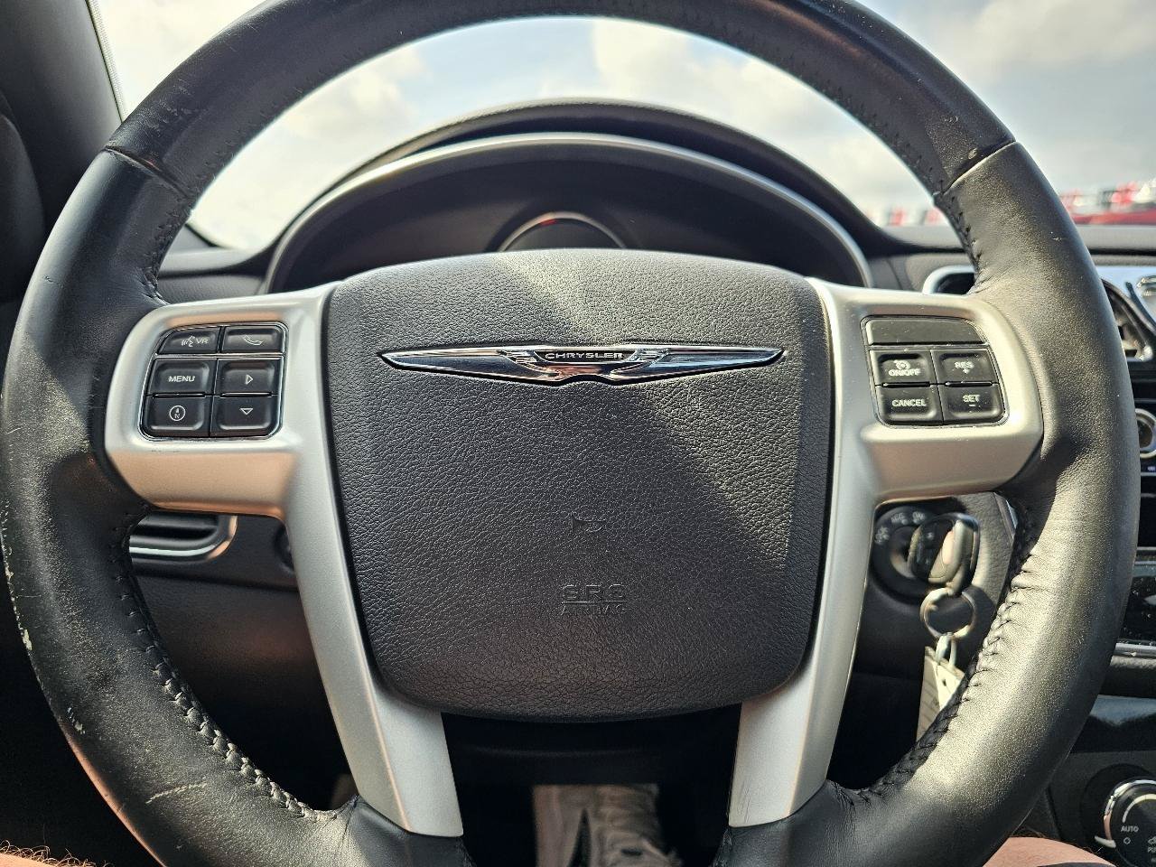 Used 2013 Chrysler 200 Touring w/ S Exterior Appearance Pkg FWD image 8