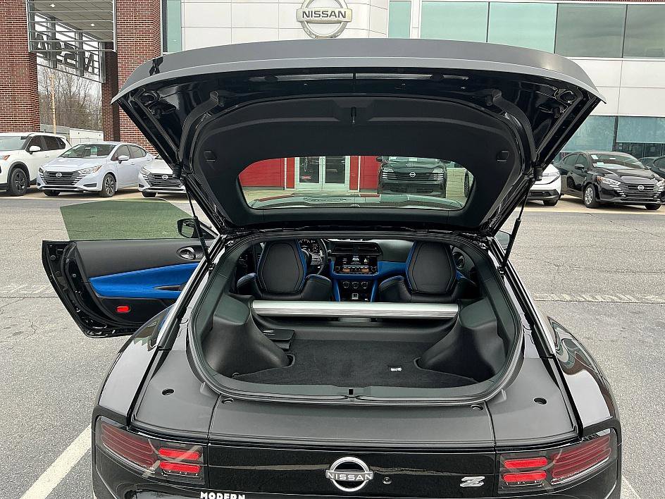 Certified 2024 Nissan Z Performance w/ Floor Mat Package image 23