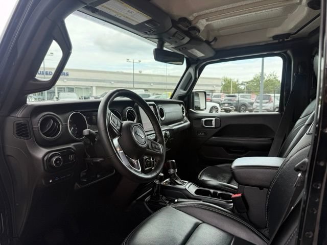 Used 2023 Jeep Wrangler Unlimited Sahara AWD/4WD image 6