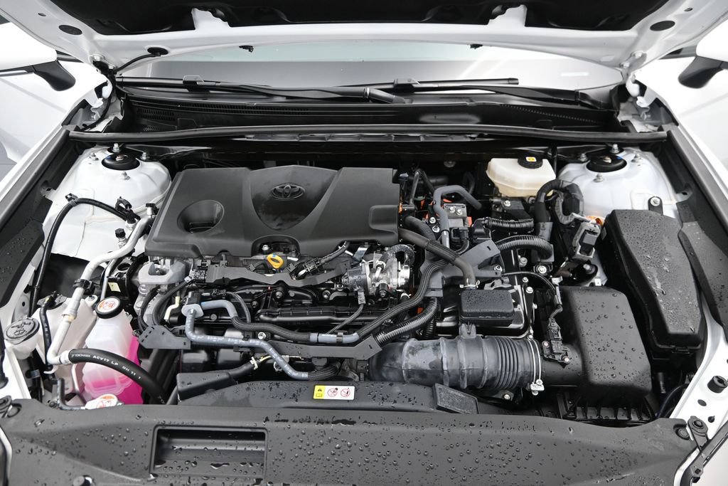 Used 2025 Toyota Camry SE FWD image 17