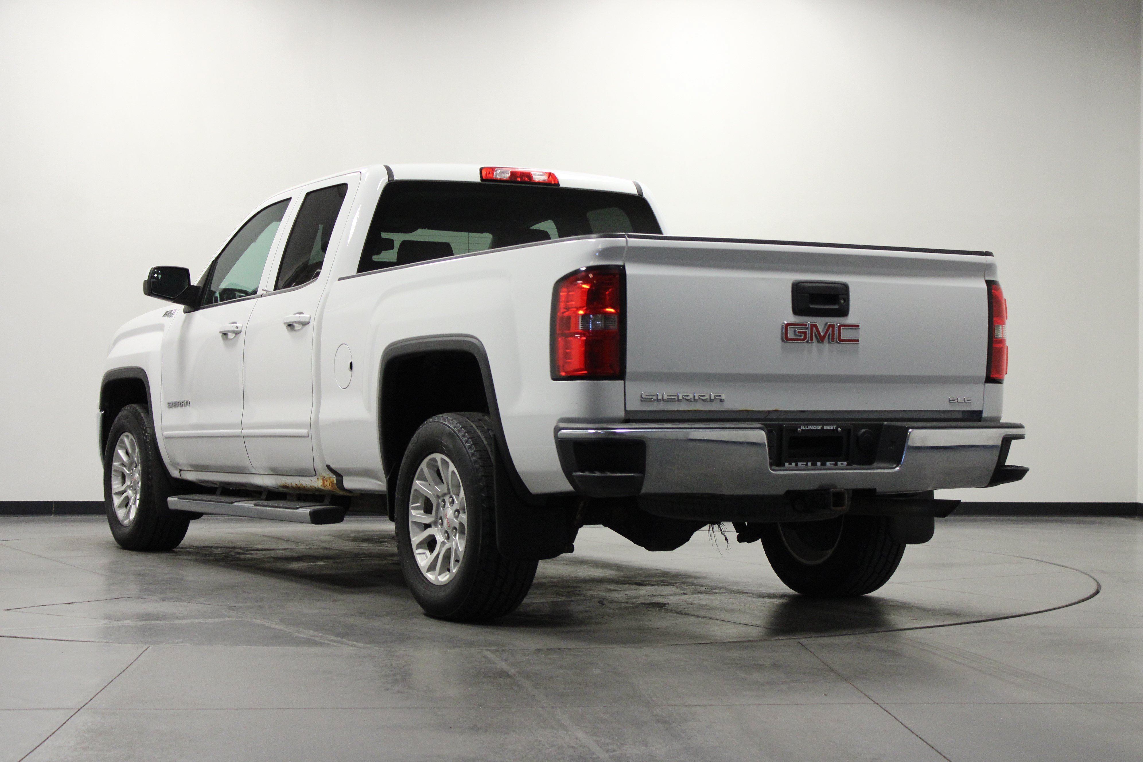 Used 2016 GMC Sierra 1500 SLE w/ SLE Value Package AWD/4WD image 6