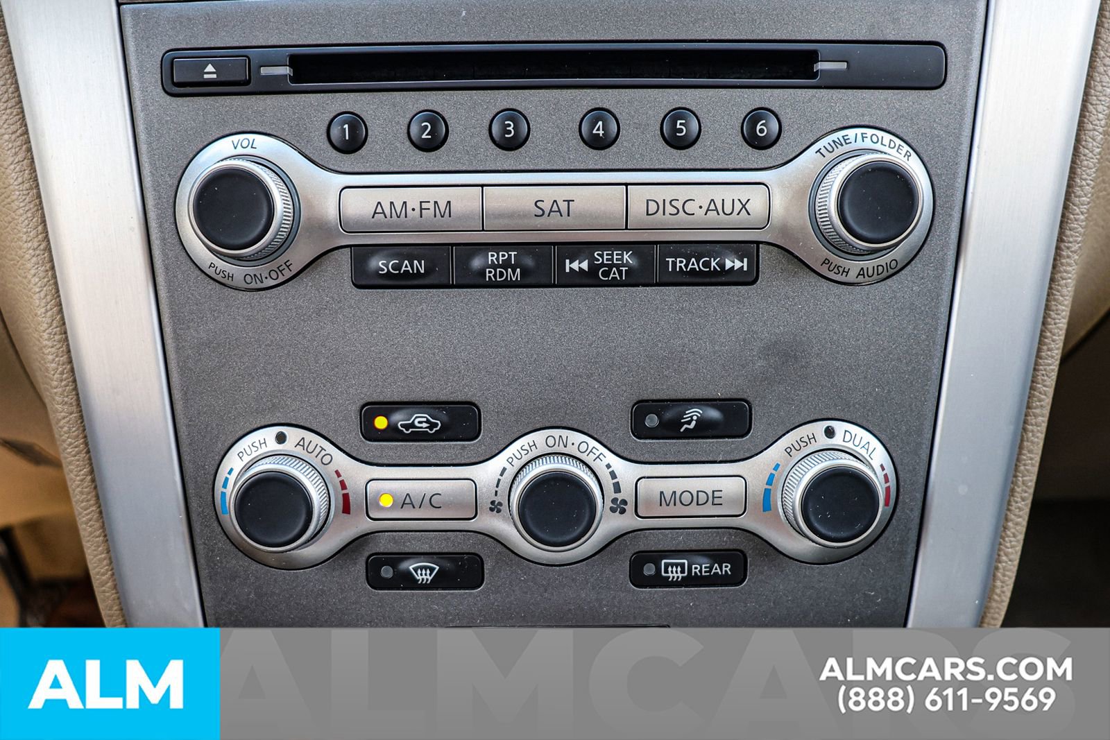 Used 2014 Nissan Murano LE w/ Platinum Edition Package image 32