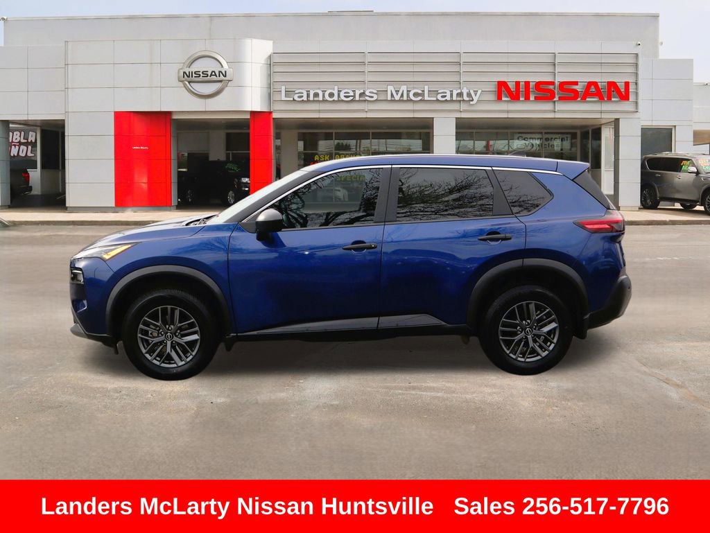 Used 2023 Nissan Rogue S image 8