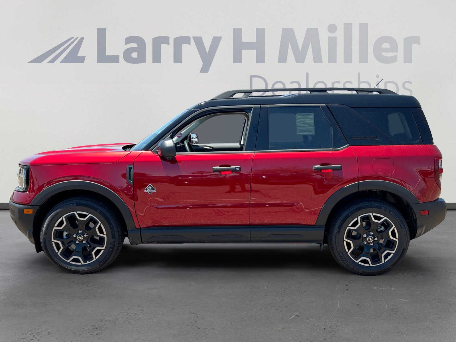 New 2026 Ford Bronco Sport Outer Banks w/ Outer Banks Tech Package+ AWD/4WD image 2