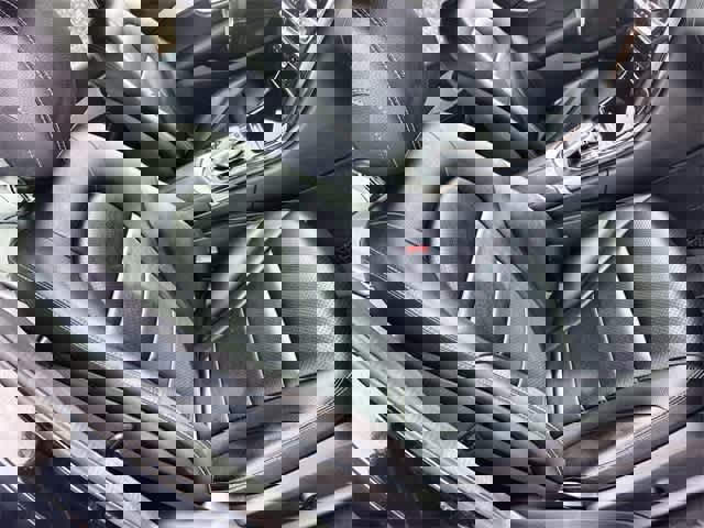 Used 2016 Mercedes-Benz C 300 Sedan image 12