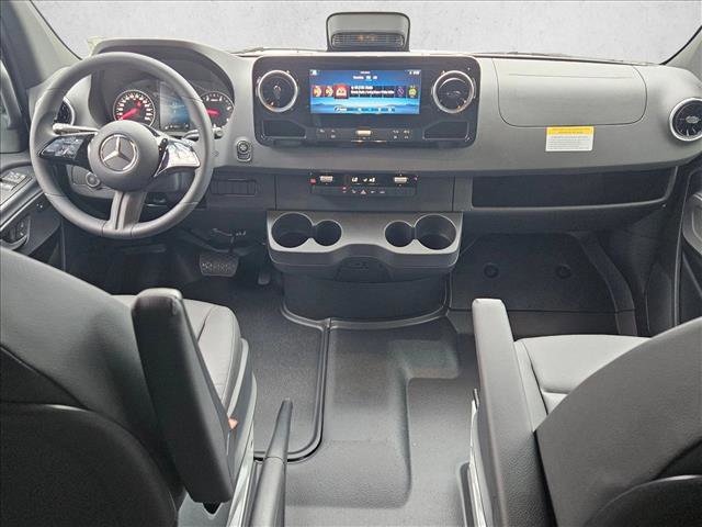 New 2025 Mercedes-Benz Sprinter 2500 image 12