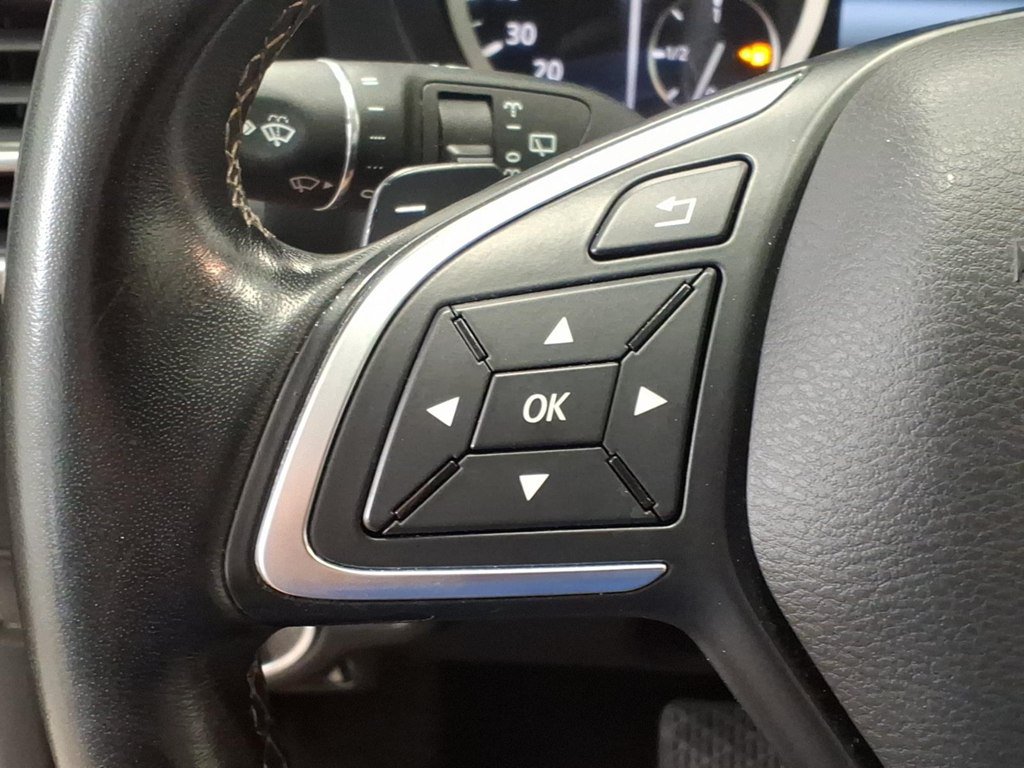 Used 2019 INFINITI QX30 AWD w/ Navigation Package w/ Navigation Package image 10