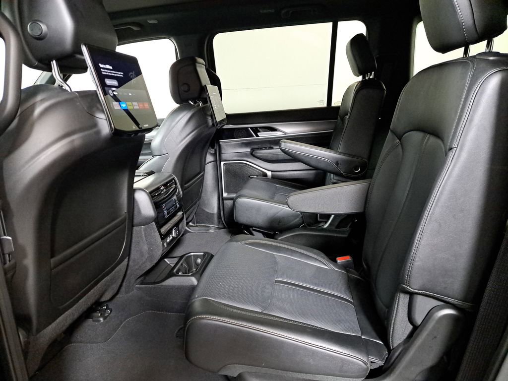 Used 2025 Jeep Wagoneer Series II w/ Premium Group I image 24