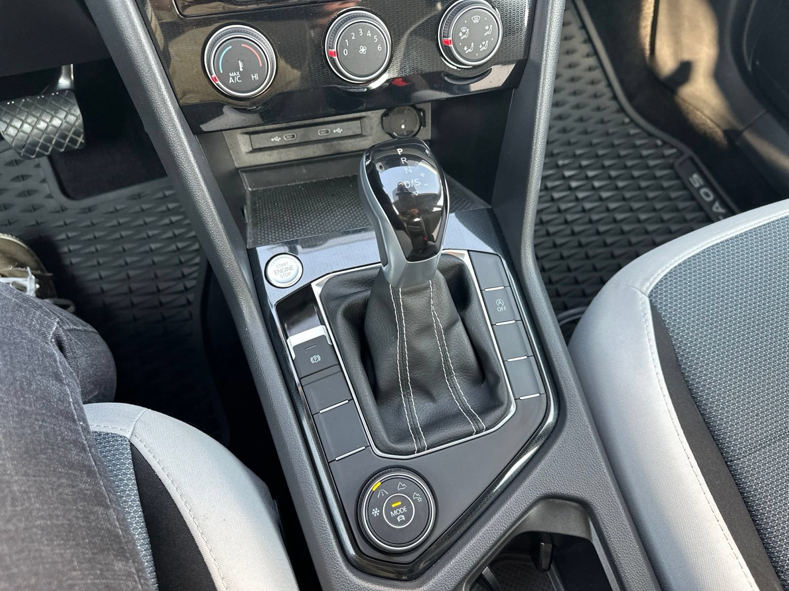 Certified 2025 Volkswagen Taos S AWD/4WD image 58