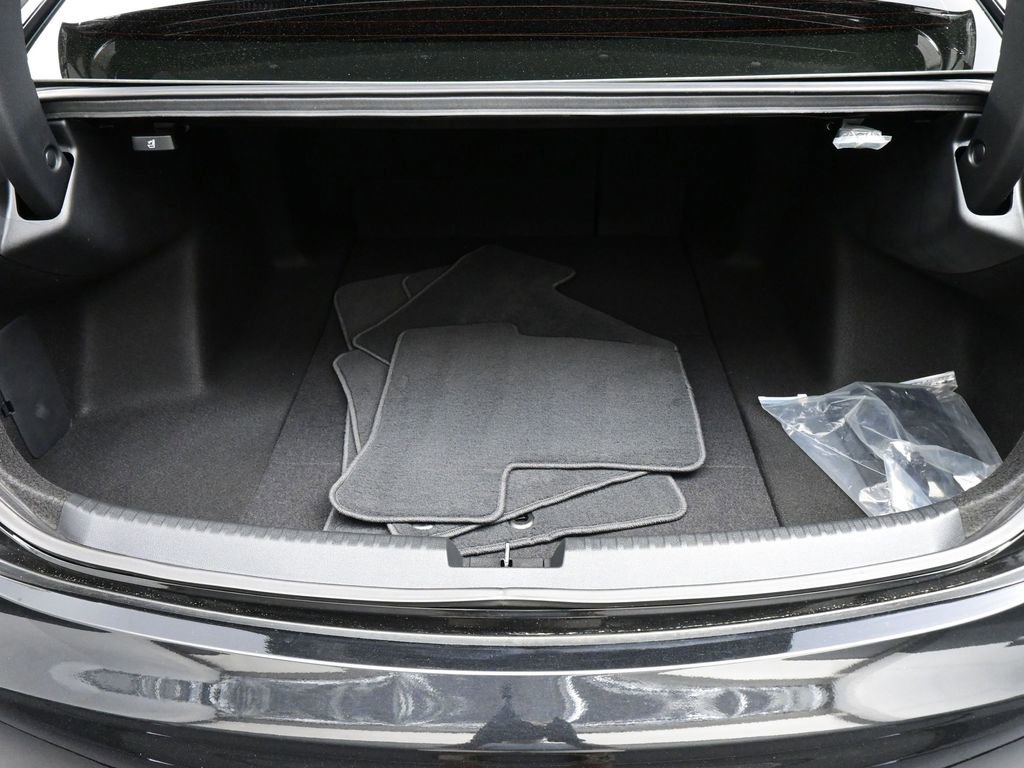 Used 2025 Acura TLX w/ Technology Package FWD image 22