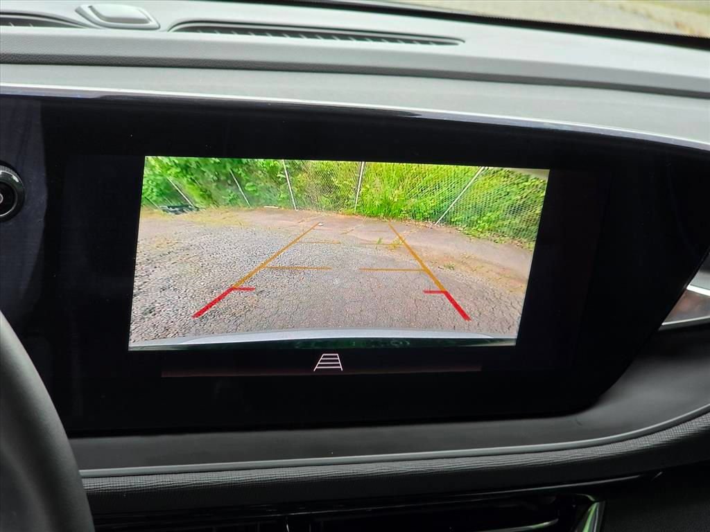 Used 2025 Buick Envista Sport Touring FWD image 5