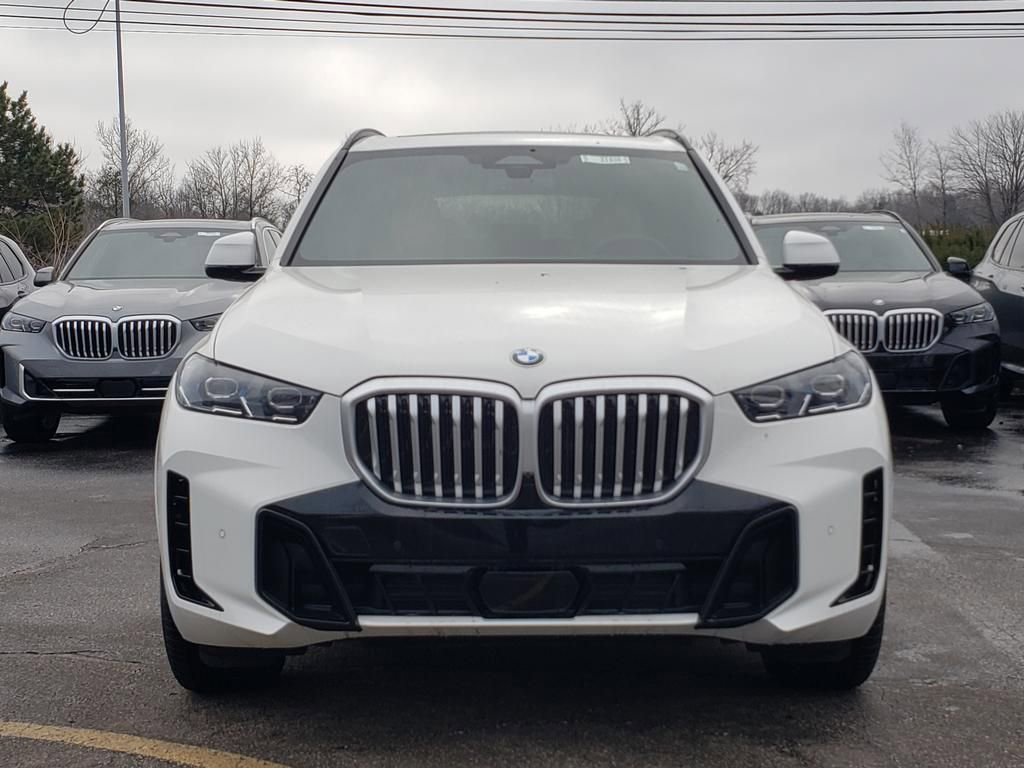 New 2026 BMW X5 xDrive40i w/ M Sport Package image 2