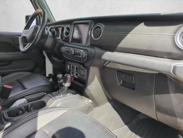 Used 2022 Jeep Wrangler Unlimited Sahara w/ Cold Weather Group image 24