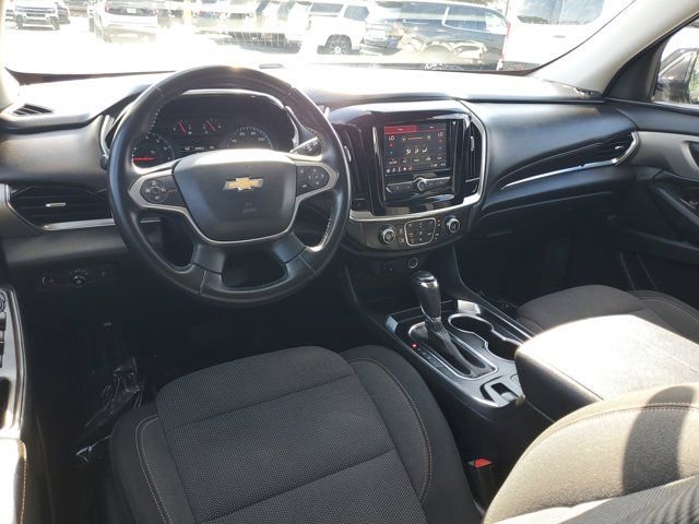 Used 2020 Chevrolet Traverse LT image 13