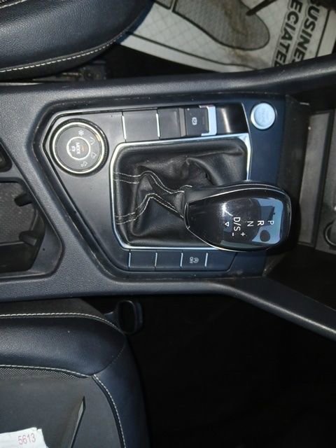 Used 2022 Volkswagen Taos SE image 25