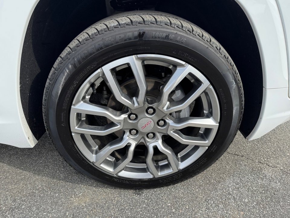 Certified 2022 GMC Terrain Denali image 9