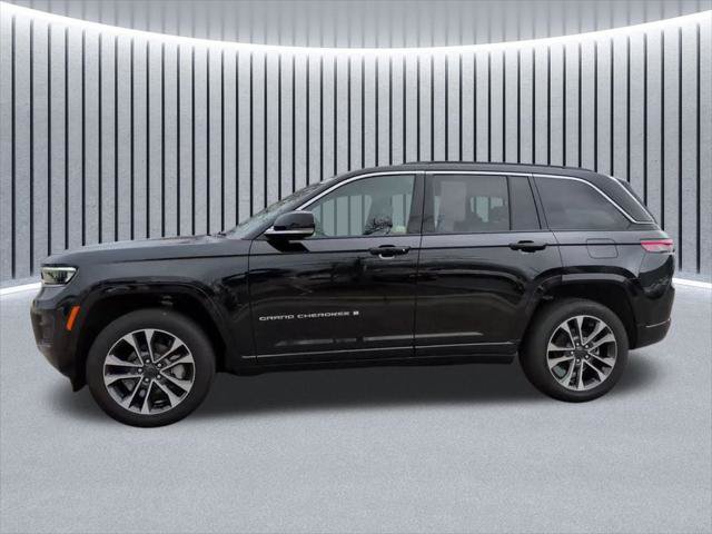 Certified 2024 Jeep Grand Cherokee Overland w/ Luxury Tech Group IV AWD/4WD image 14