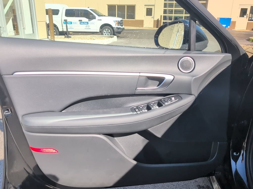 Used 2026 Hyundai Sonata SEL AWD/4WD image 11