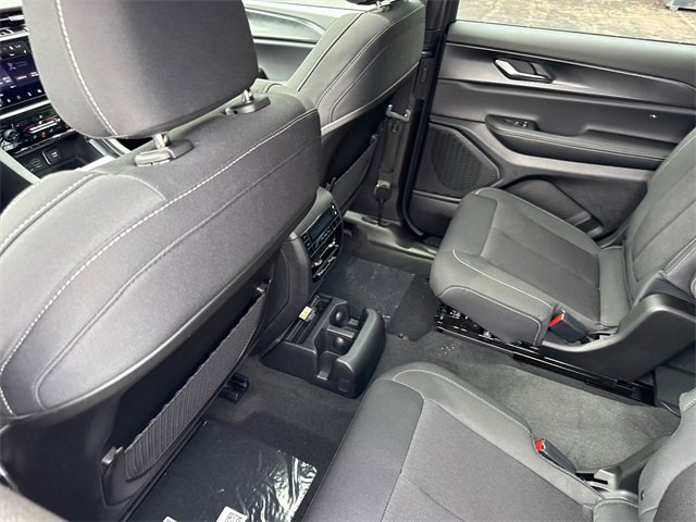 New 2025 Jeep Grand Cherokee L Laredo w/ Luxury Tech Group I image 30