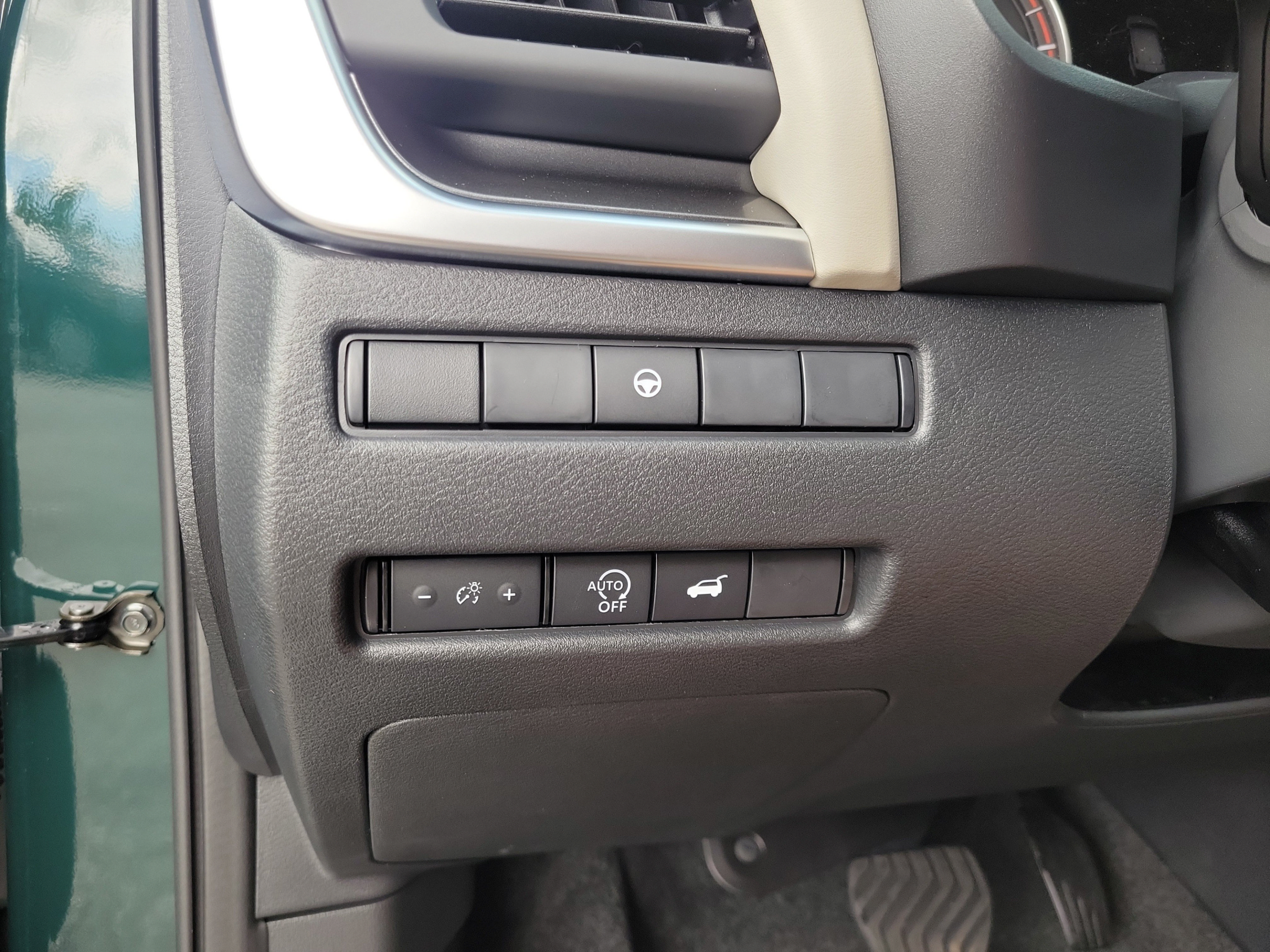 New 2026 Nissan Rogue Dark Armor FWD image 19