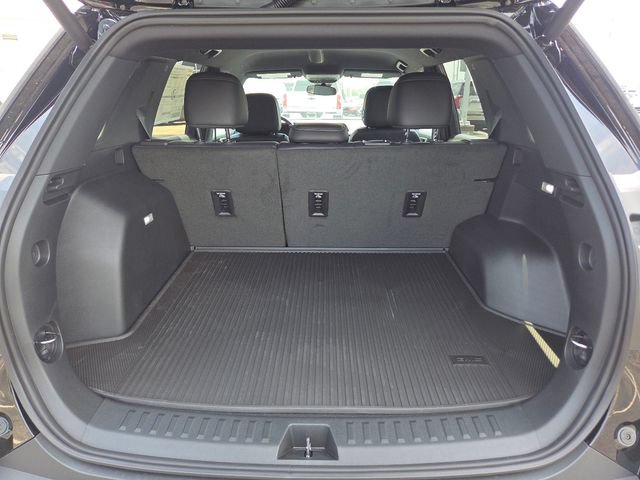 New 2027 GMC Terrain Elevation w/ Elevation Premium Package FWD image 18