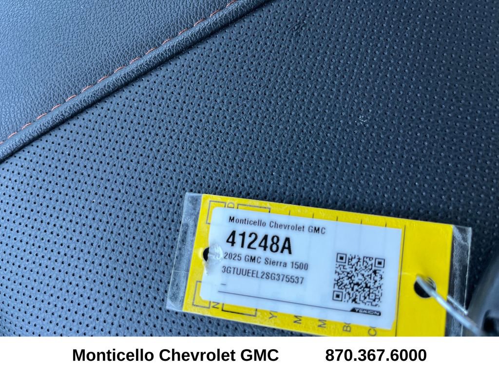 Used 2025 GMC Sierra 1500 AT4 w/ AT4 Premium Package image 23