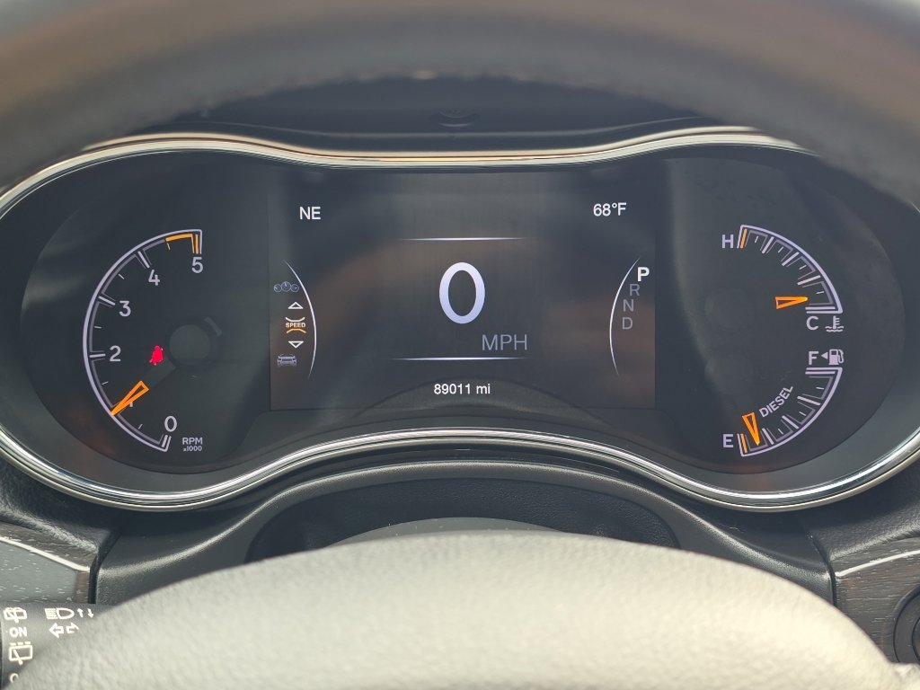 Used 2018 Jeep Grand Cherokee Limited AWD/4WD image 28