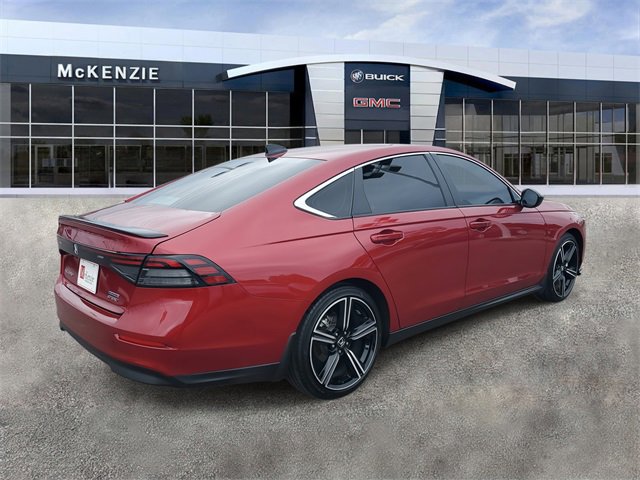 Used 2023 Honda Accord Sport image 4