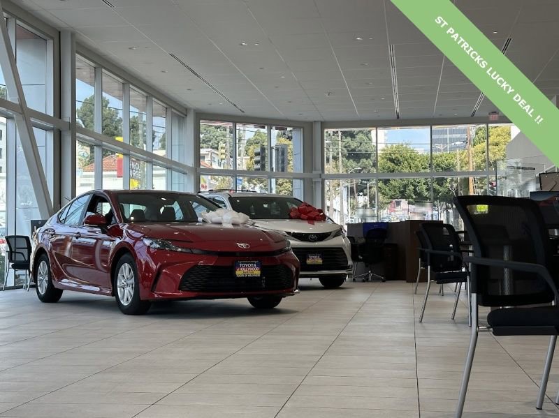 Used 2015 Chevrolet Silverado 1500 LT w/ LT Convenience Package image 28