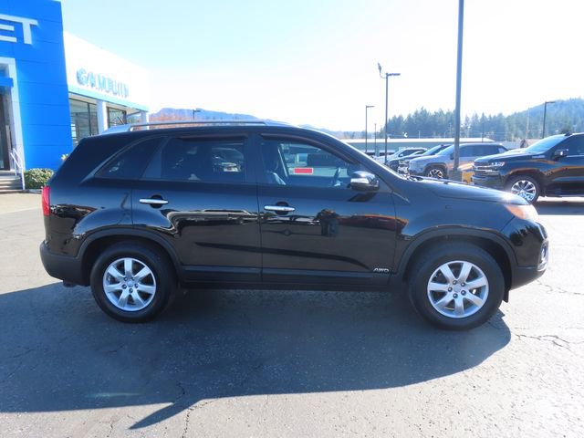 Used 2012 Kia Sorento LX w/ Convenience Pkg image 9