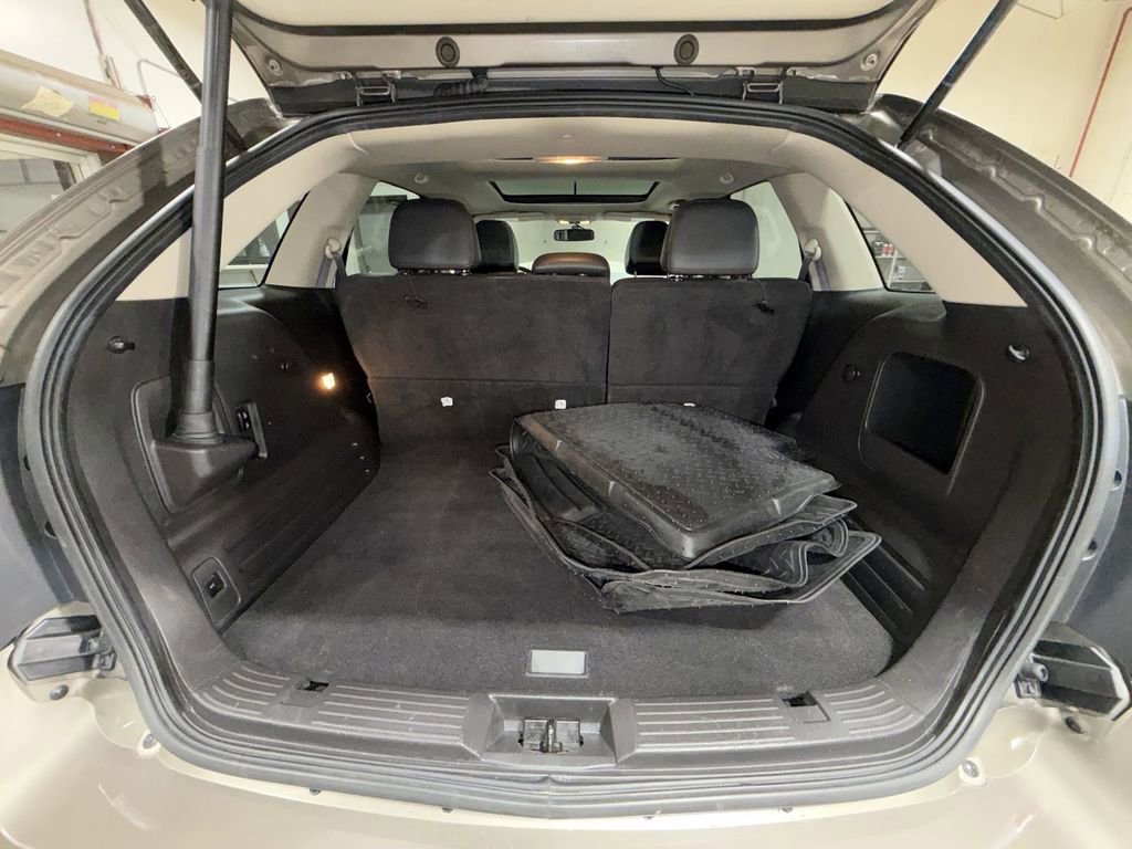 Used 2013 Ford Edge SEL image 22