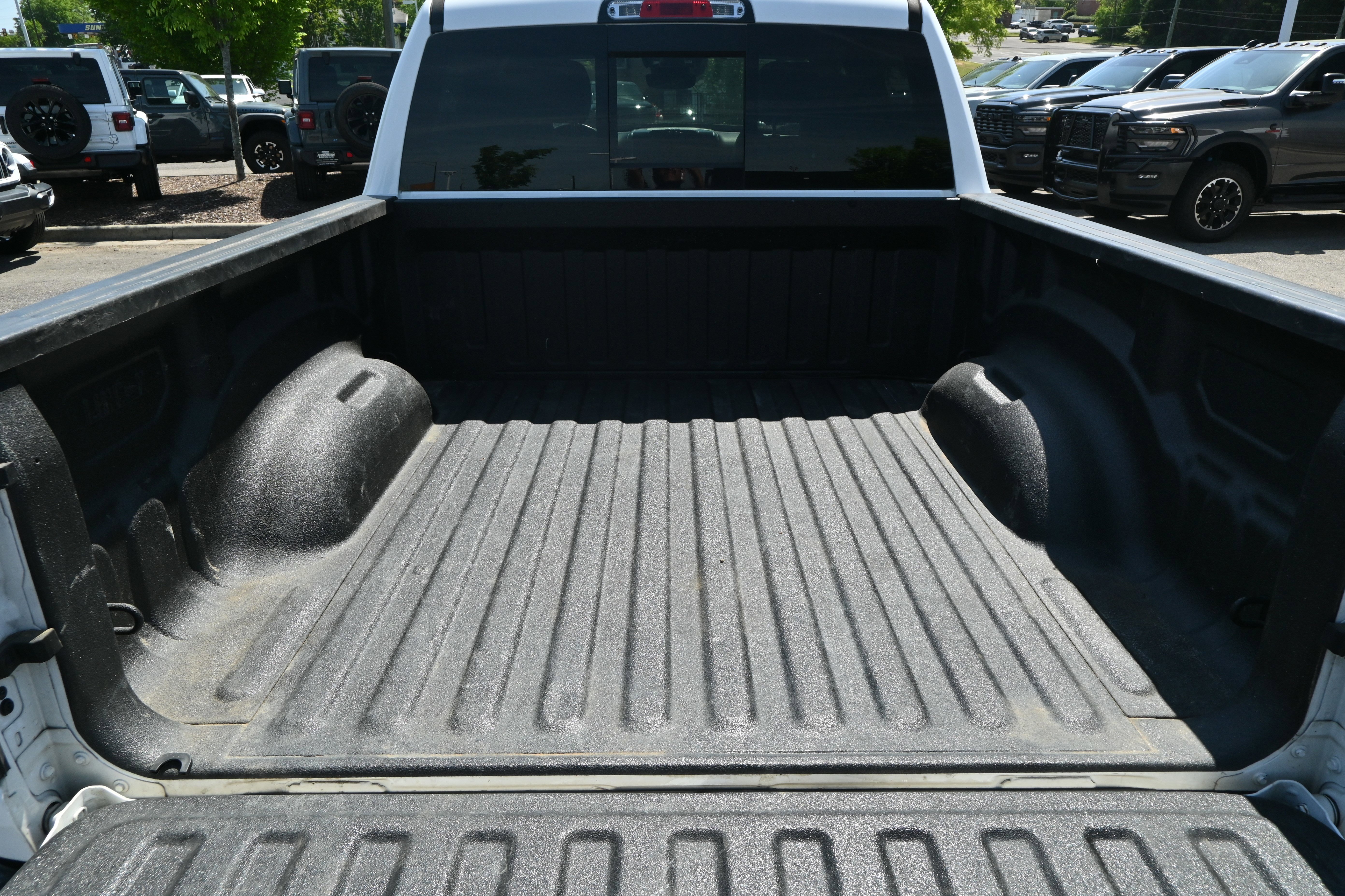 Used 2021 RAM 1500 Laramie AWD/4WD image 31