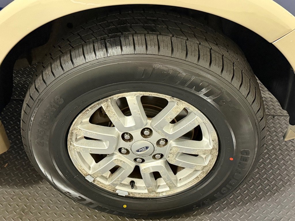 Used 2012 Ford Expedition XLT AWD/4WD image 18