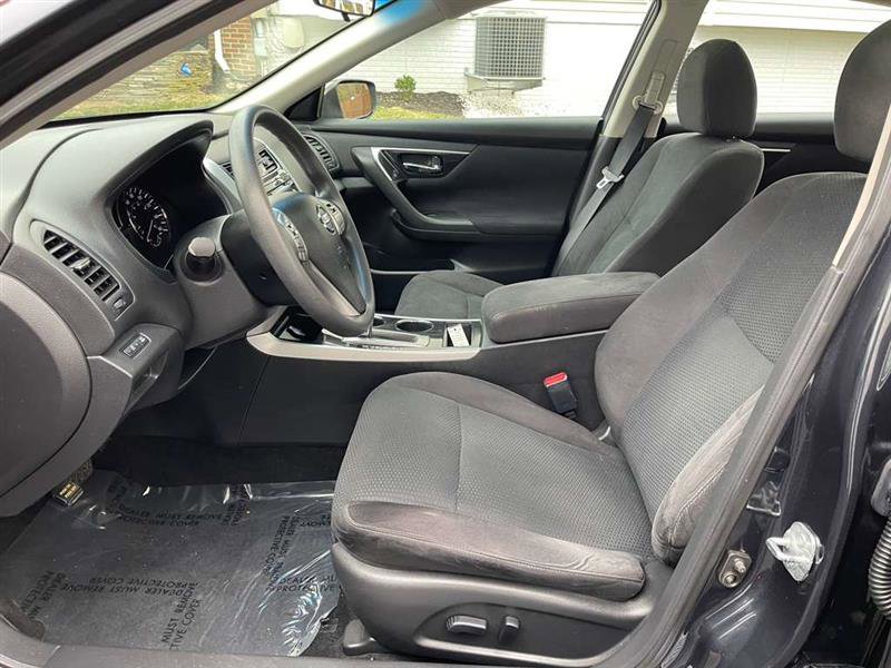 Used 2014 Nissan Altima 2.5 S w/ Sport Value Package image 12
