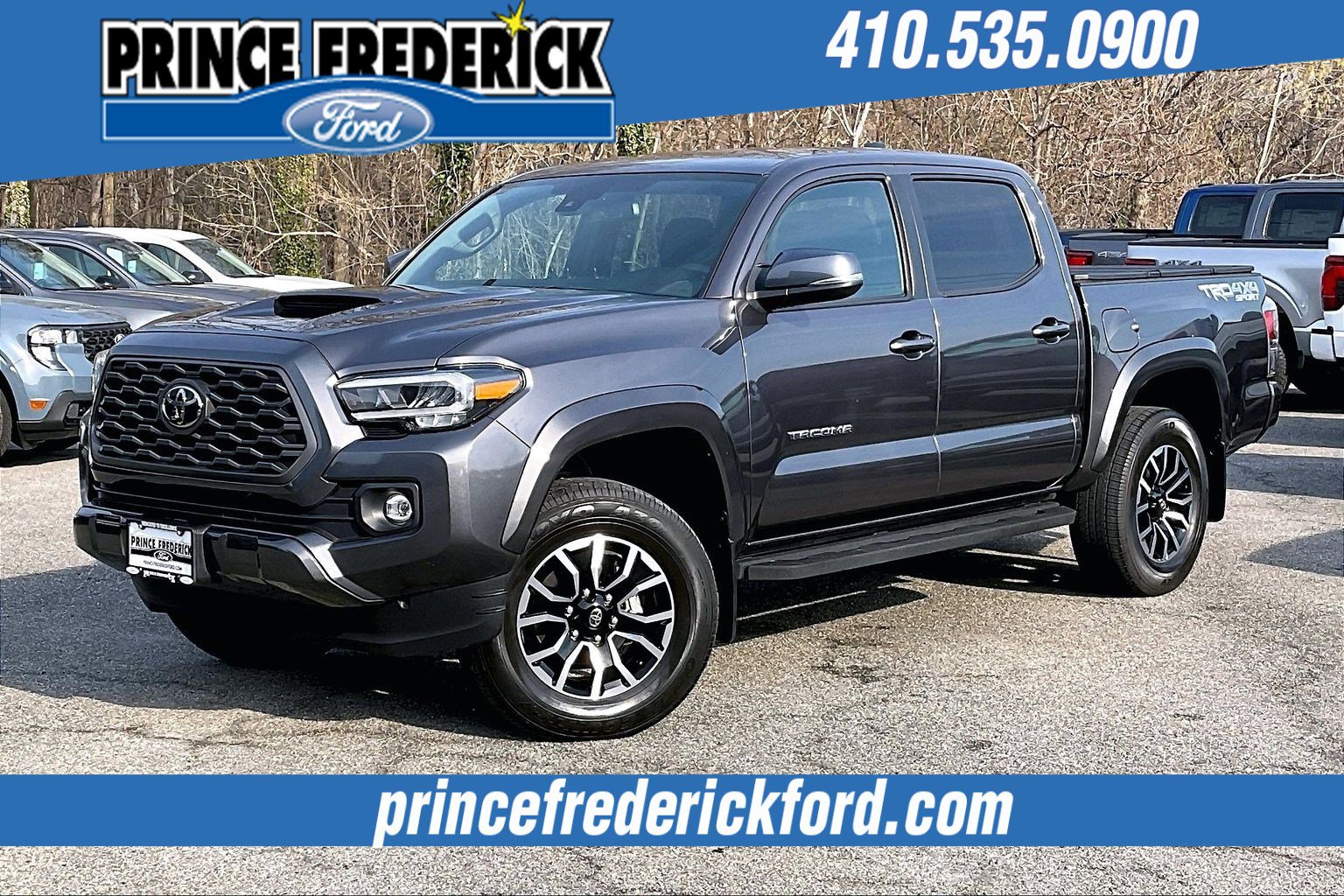Used 2022 Toyota Tacoma TRD Sport w/ Technology Package image 3