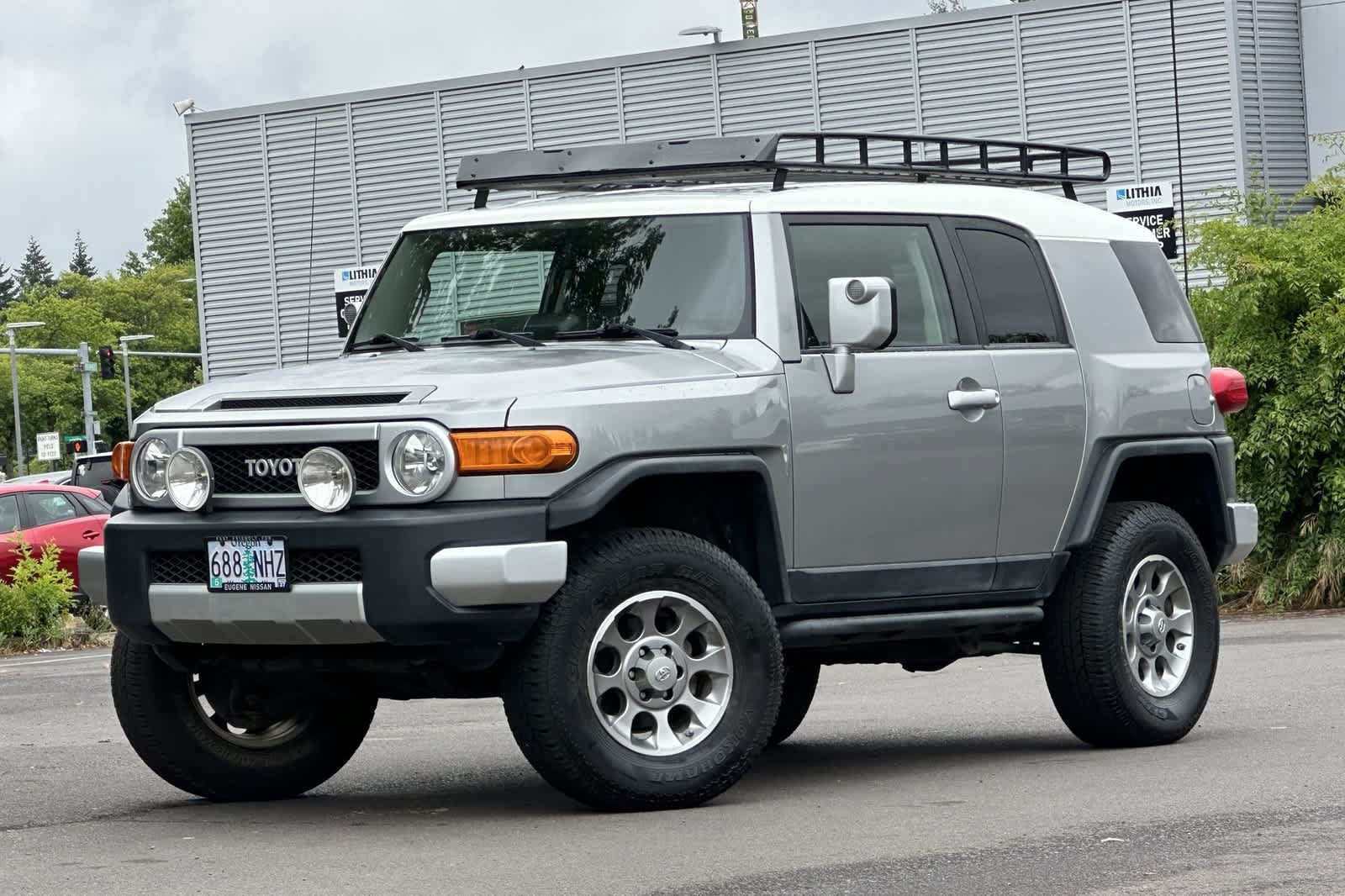 Used 2011 Toyota FJ Cruiser 4WD w/ Convenience Pkg image 1