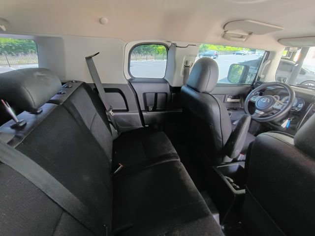 Used 2013 Toyota FJ Cruiser 4WD w/ Convenience Pkg image 53