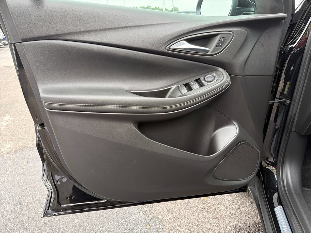 Certified 2023 Buick Encore GX Preferred w/ Cold Weather Comfort Package FWD image 12