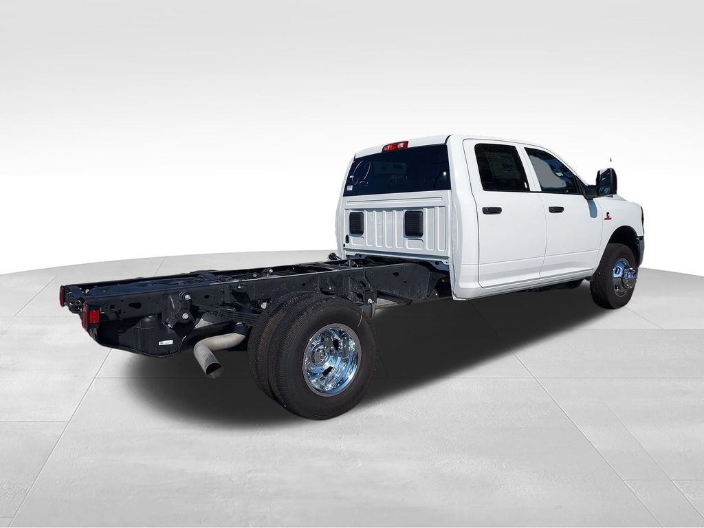 New 2027 RAM 3500 Tradesman w/ Chrome Appearance Group A AWD/4WD image 5