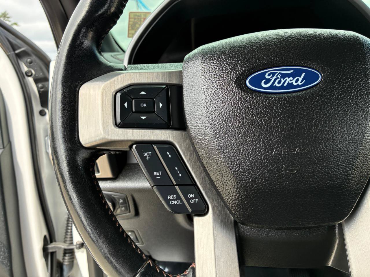 Used 2019 Ford F350 Platinum w/ Platinum Ultimate Package AWD/4WD image 29